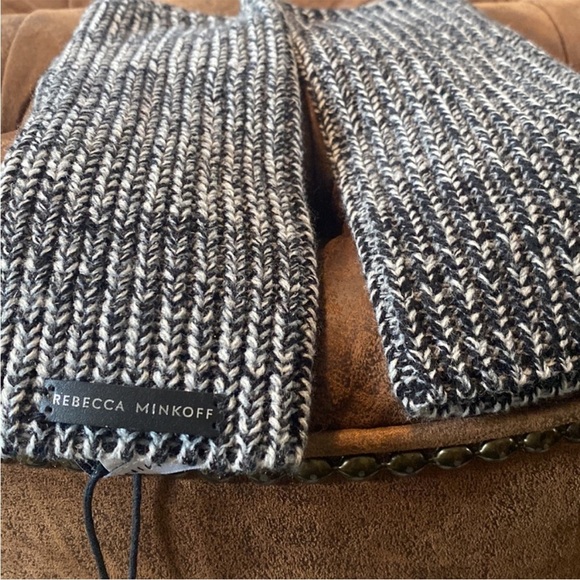 Rebecca Minkoff Arm Warms - Picture 2 of 3